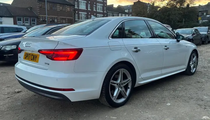 Audi A4 2017 photo 3