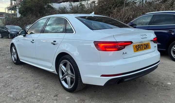 Audi A4 2017 photo 4