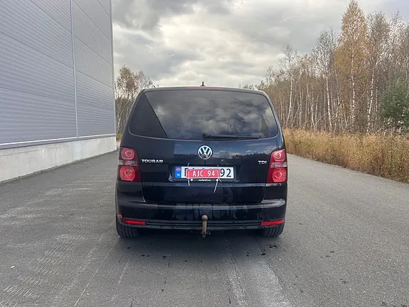 Volkswagen Touran 2009 photo 4