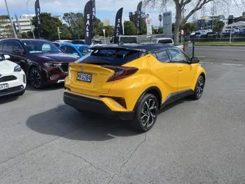 Toyota C-Hr 2019 photo 3