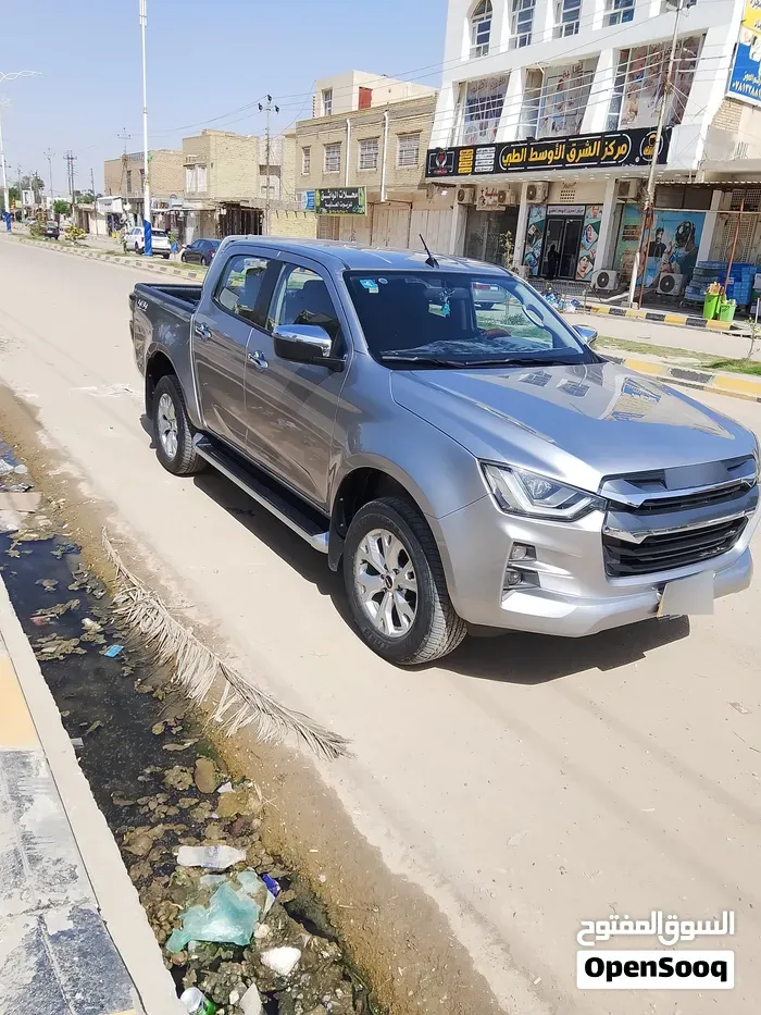 Toyota Hilux 2023 photo 3