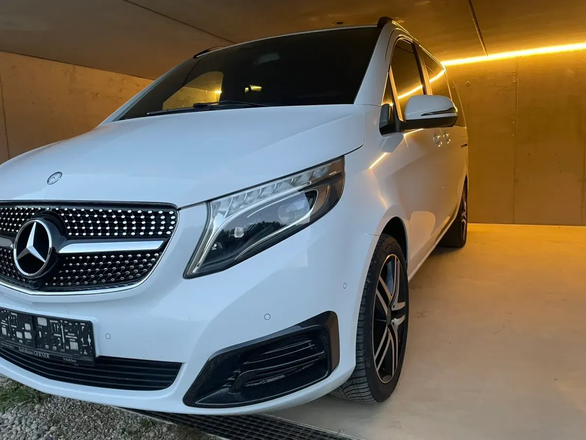 Mercedes-Benz V-Class 2017 photo 2
