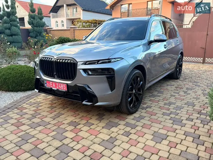 BMW X7 2024 photo 4