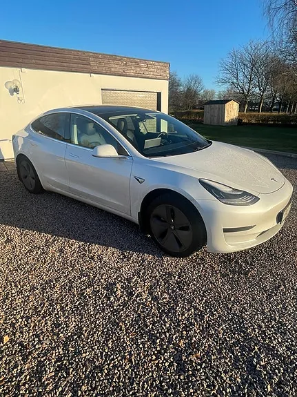 Tesla Model 3 2020 photo 2