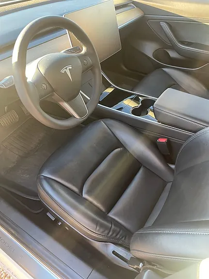 Tesla Model 3 2020 photo 3