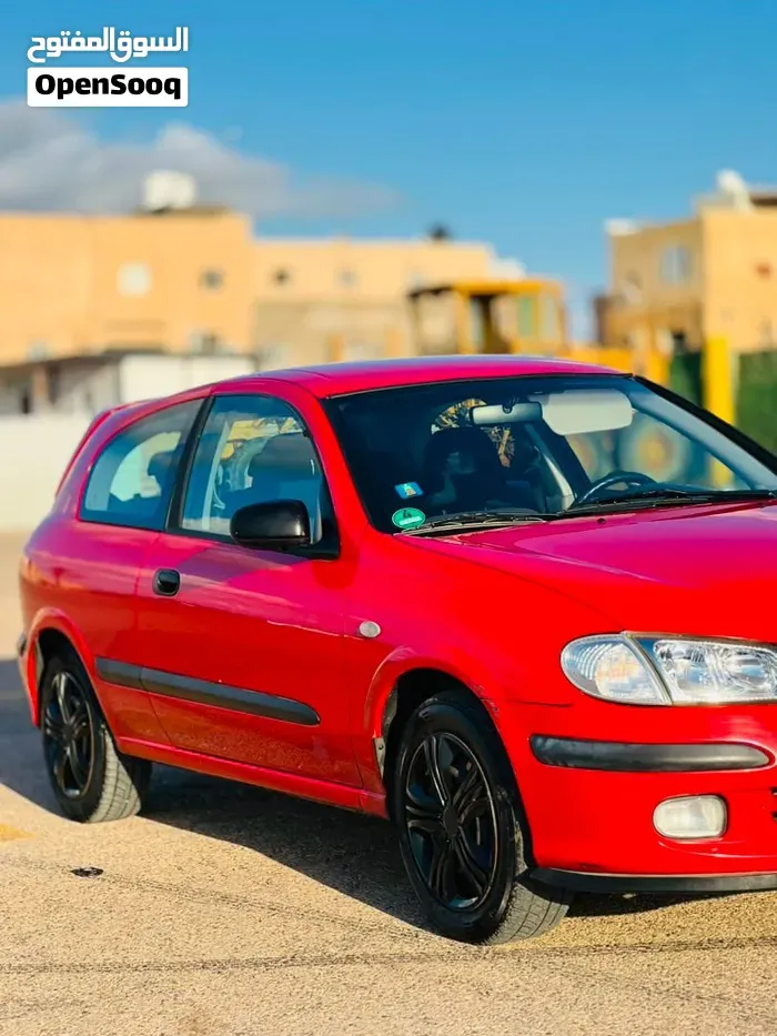 Nissan Almera 2000 photo 4