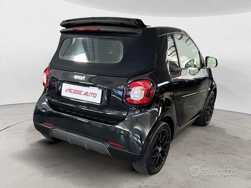 Smart Fortwo 2019 photo 4
