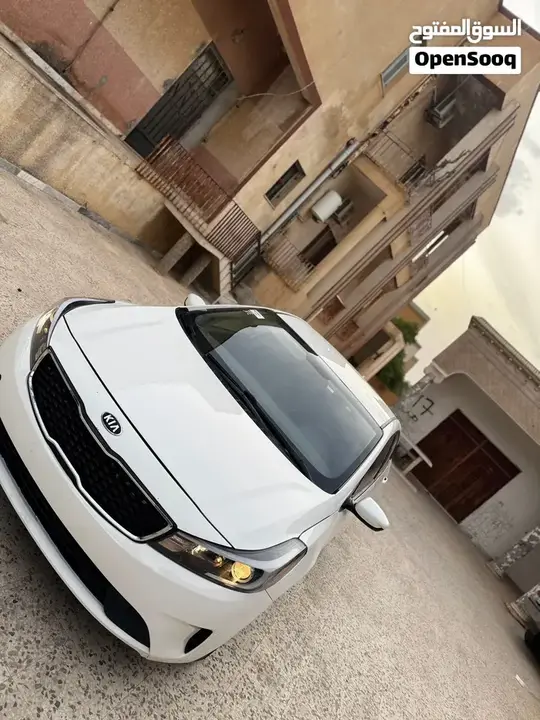 Kia Forte 2018 photo 3
