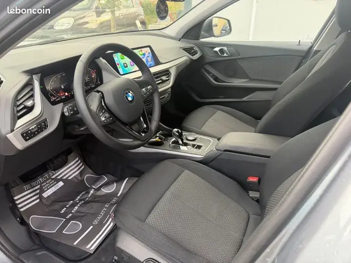 BMW 1 Series 2023 photo 5