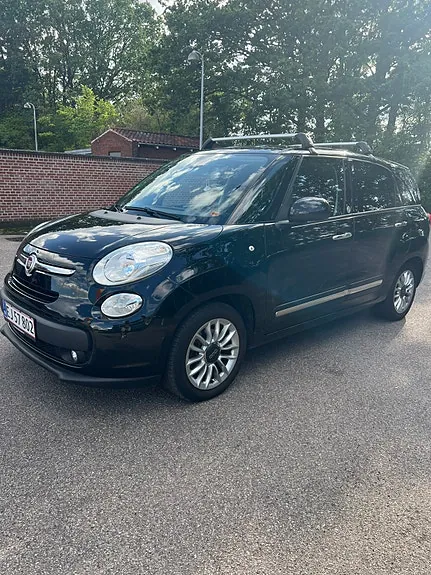 Fiat 500L Living 2015 photo 2