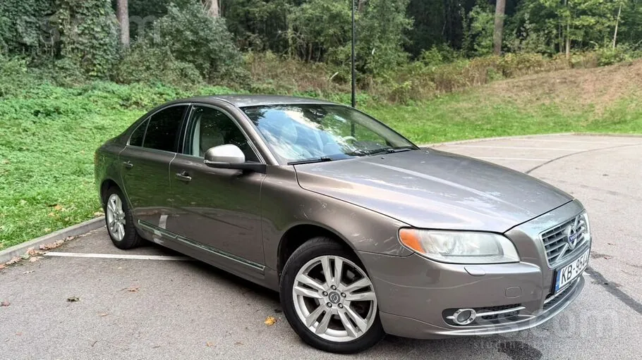 Volvo S80 2012 photo 2