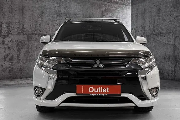 Mitsubishi Outlander 2018 photo 2