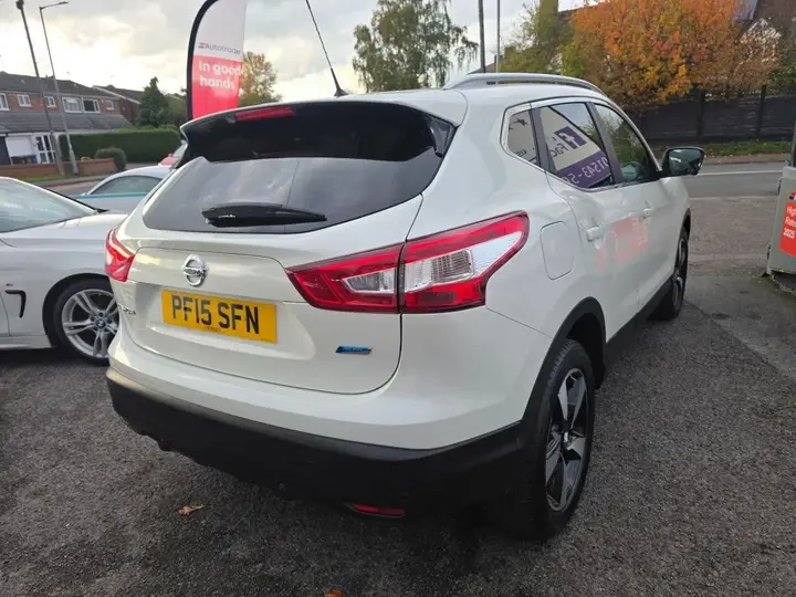Nissan Qashqai 2015 photo 5