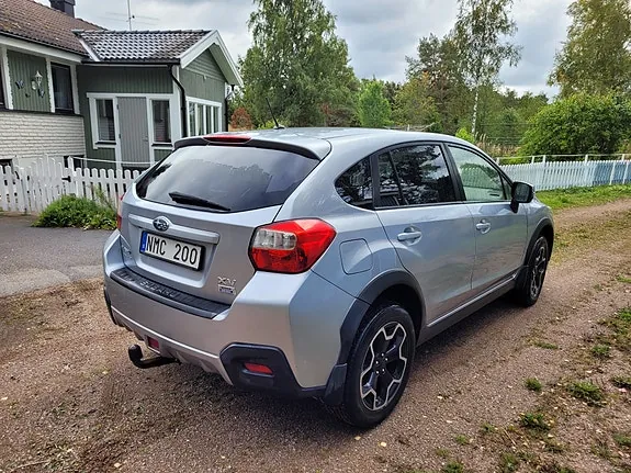 Subaru Xv 2012 photo 3