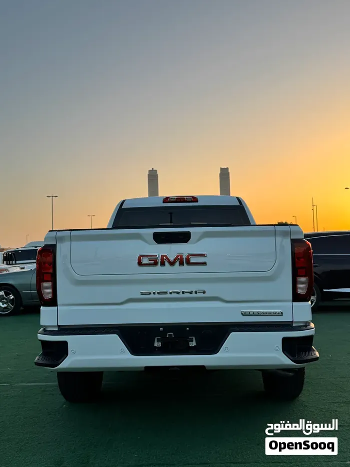 GMC Sierra 2026 photo 4