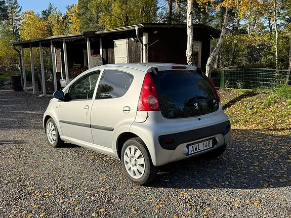 Peugeot 107 2007 photo 3