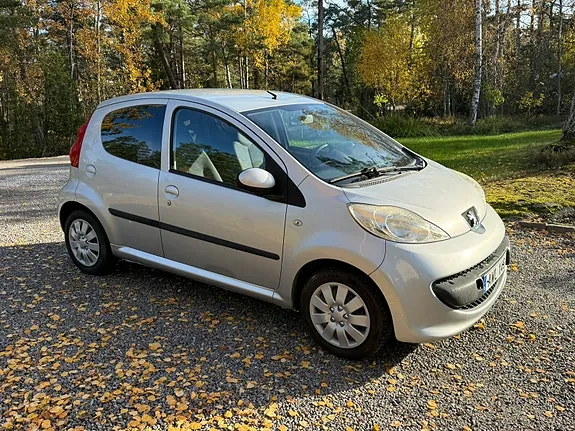 Peugeot 107 2007 photo 2
