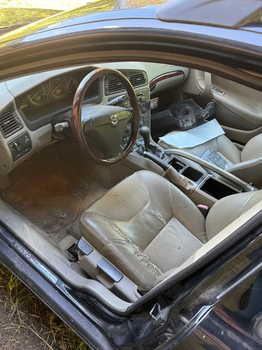 Volvo Xc70 2004 photo 2