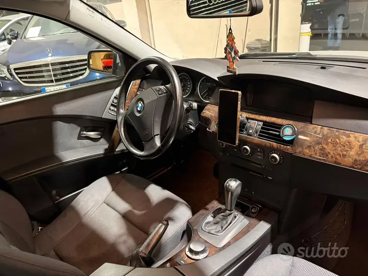 BMW 525D 2004 photo 5