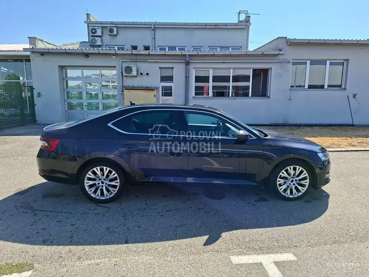 Skoda Superb 2021 photo 4