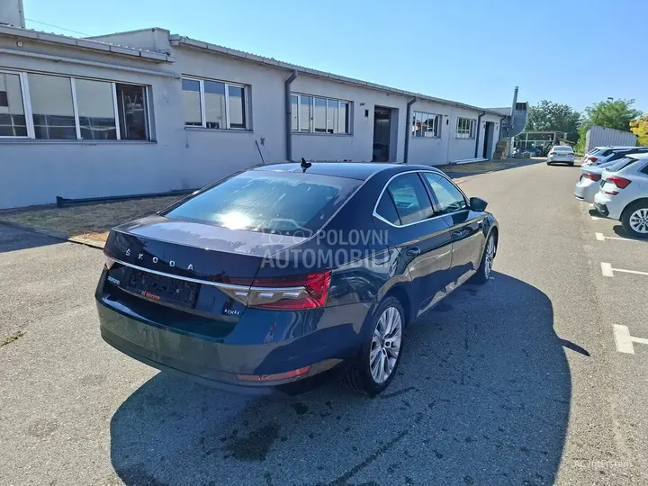 Skoda Superb 2021 photo 3