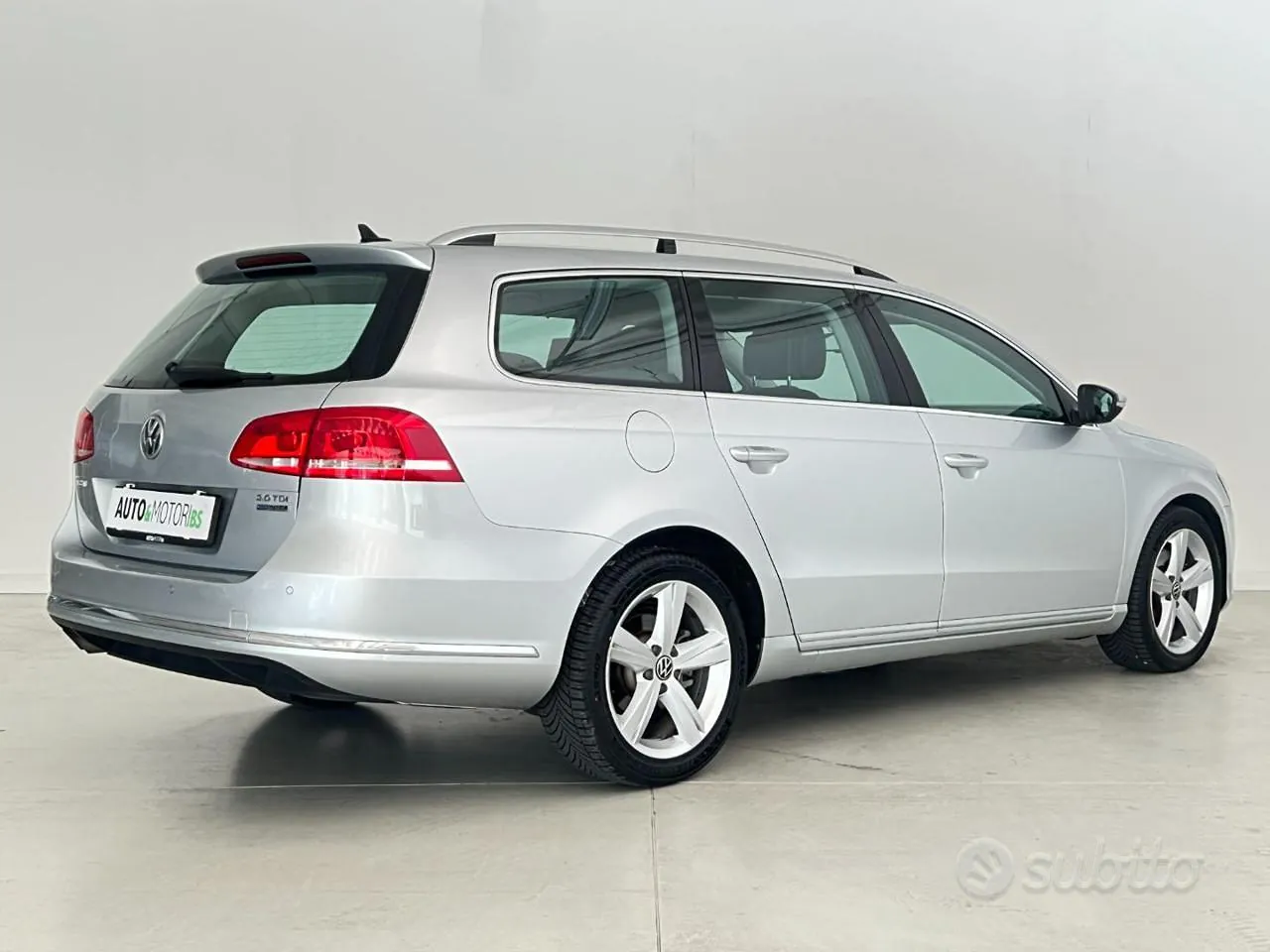 Volkswagen Passat 2012 photo 4