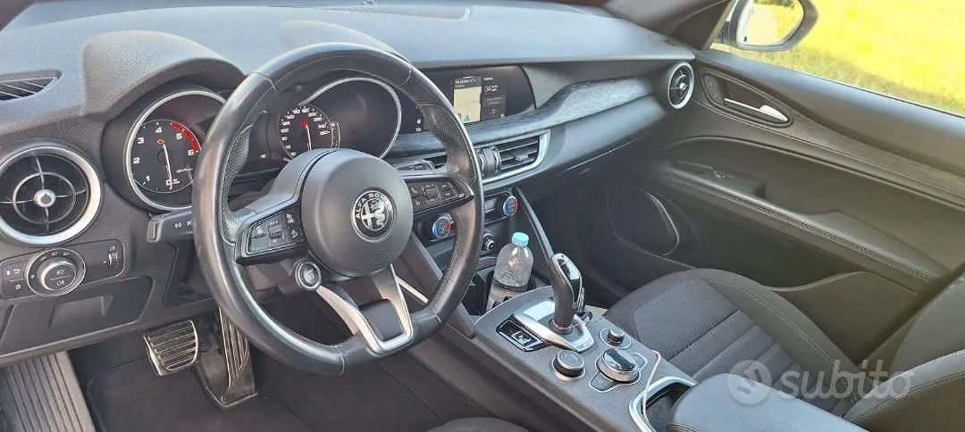 Alfa Romeo Stelvio 2022 photo 3