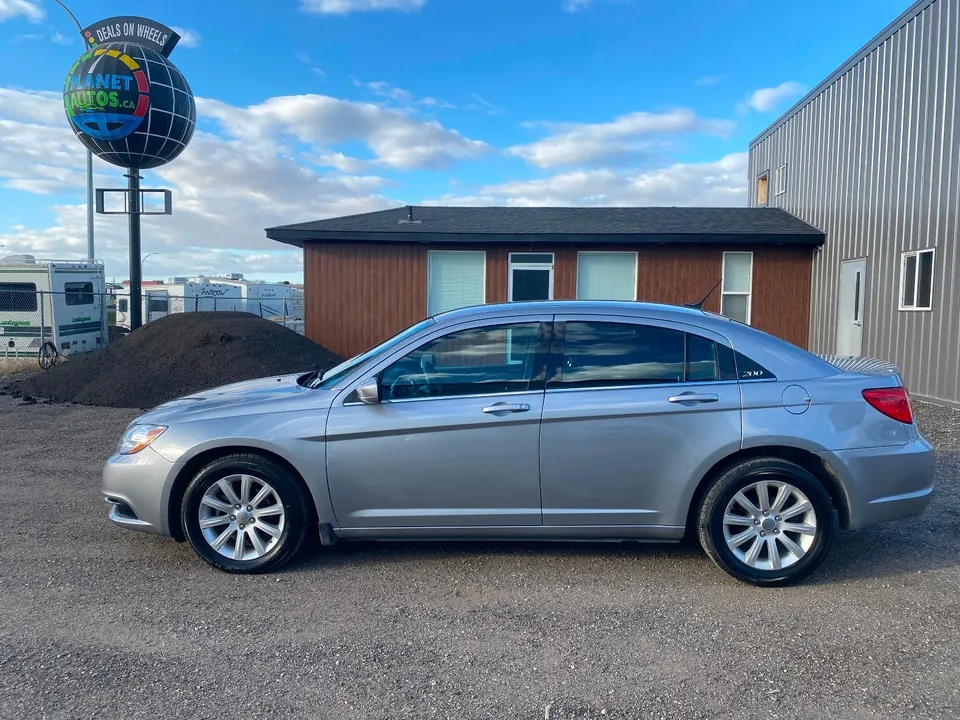 Chrysler 200 2014 photo 3