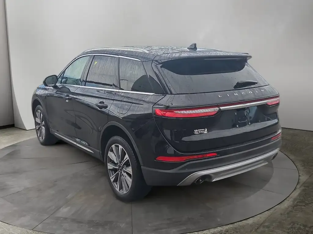 Lincoln Corsair 2022 photo 3
