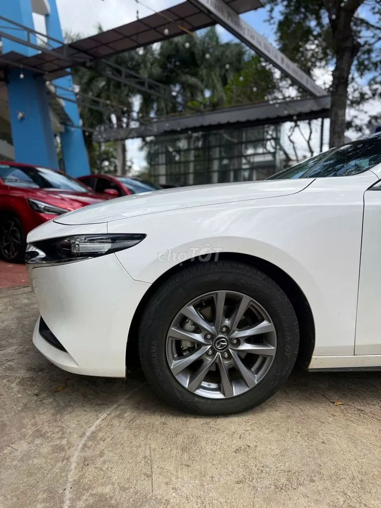 Mazda 3 2022 photo 4