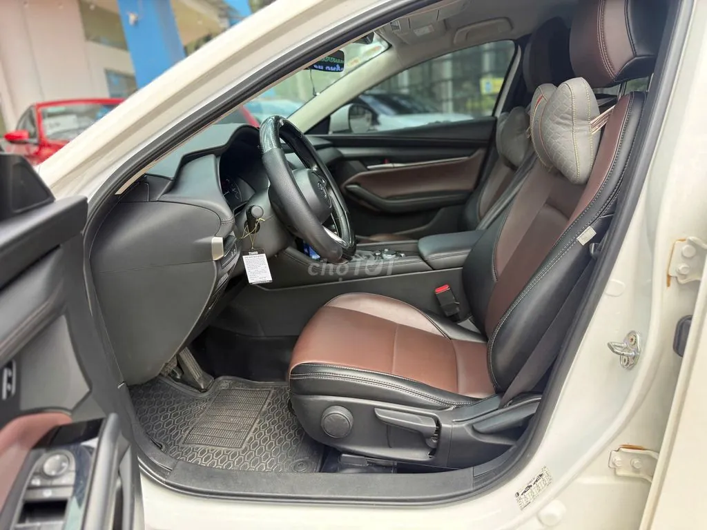 Mazda 3 2022 photo 5
