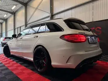 Mercedes-Benz C 63 Amg 2017 photo 2