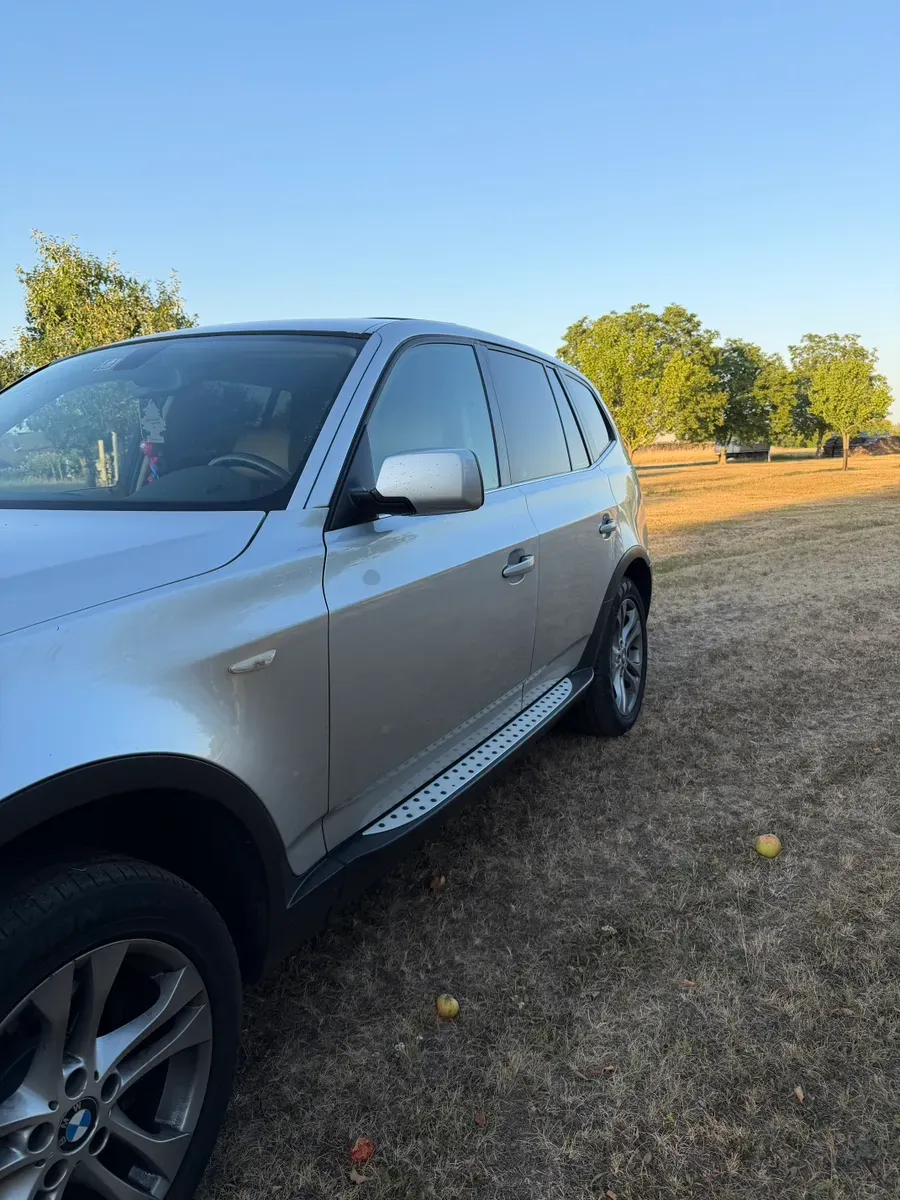 BMW X3 2009 photo 2