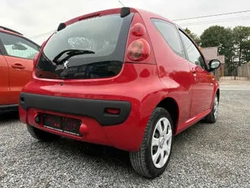 Peugeot 107 2008 photo 3