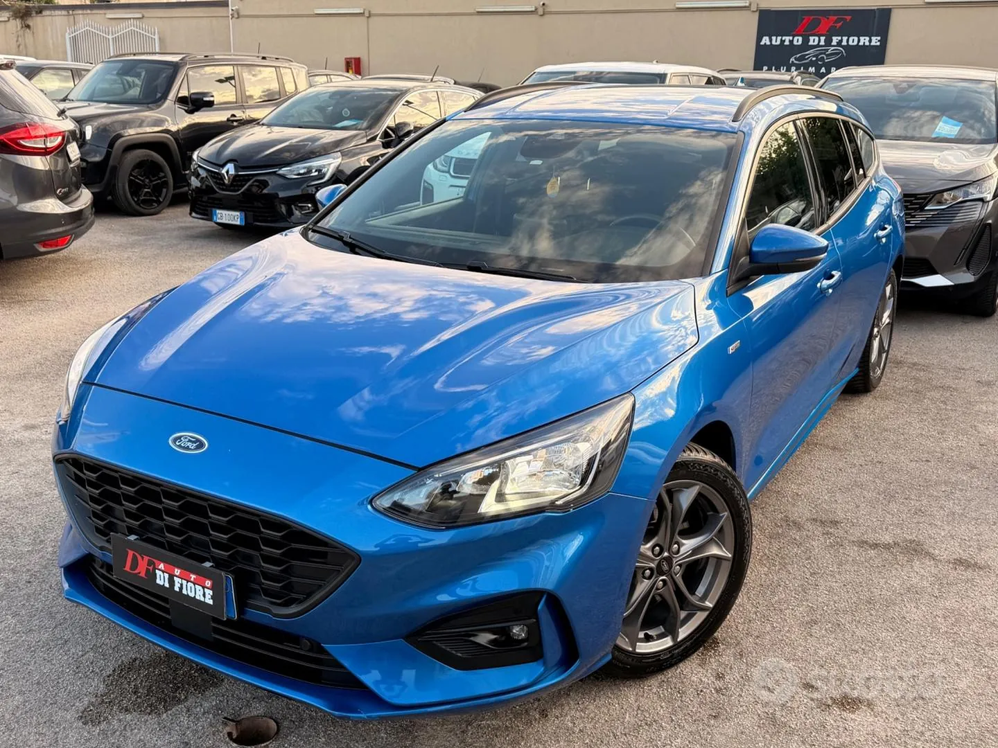 Ford Focus 2021 photo 2
