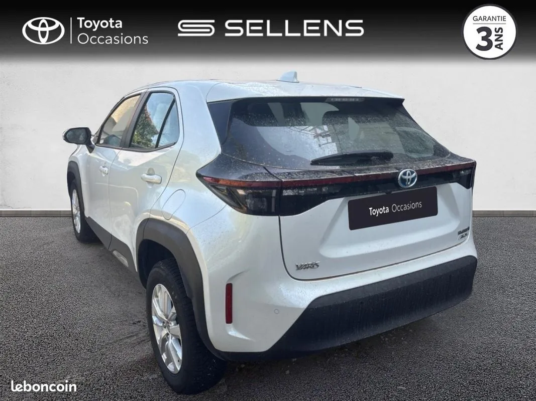 Toyota Yaris Cross 2024 photo 2