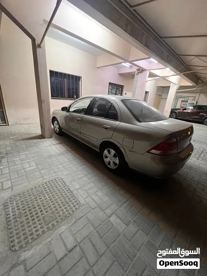 Nissan Sunny 2010 photo 3
