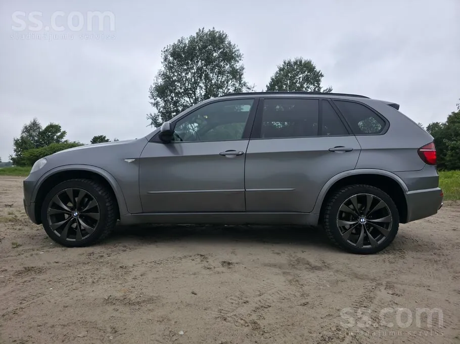 BMW X5 2007 photo 2