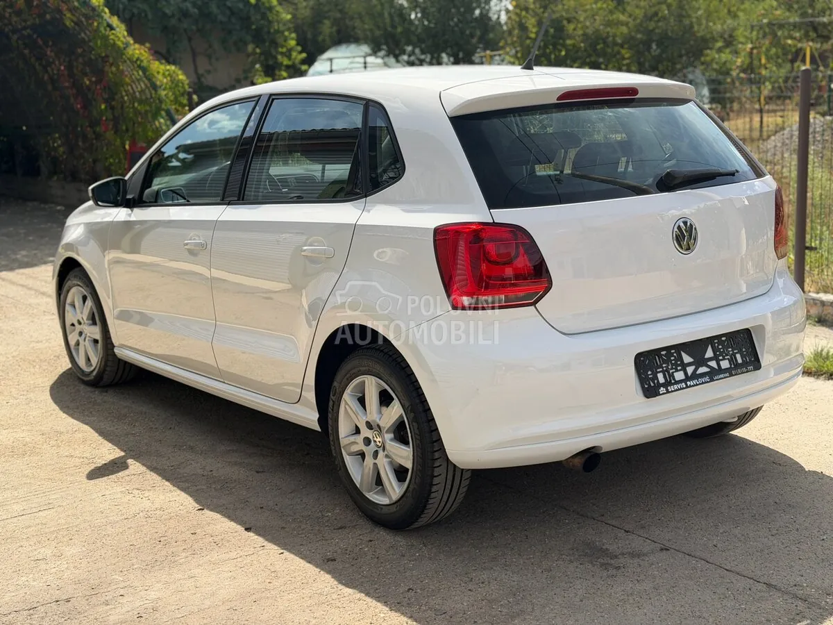 Volkswagen Polo 2010 photo 5