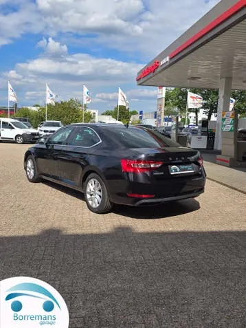 Skoda Superb 2020 photo 3
