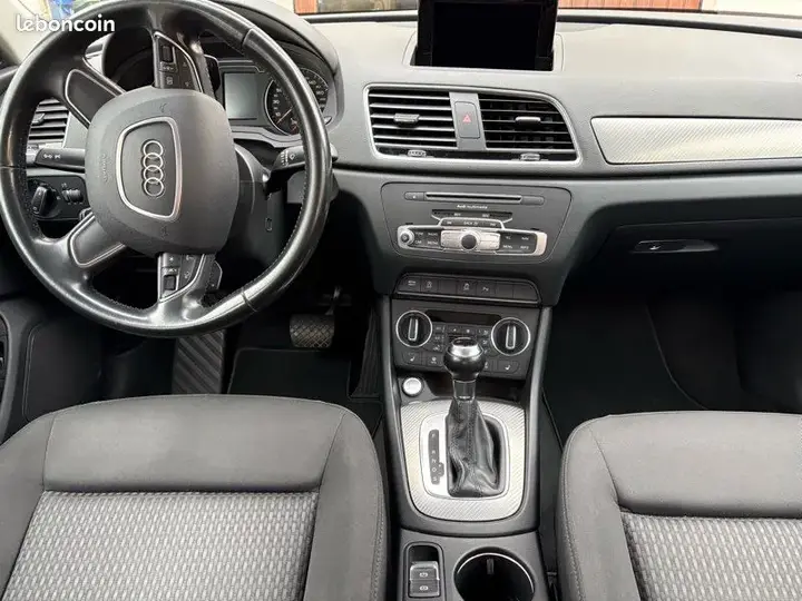 Audi Q3 2017 photo 3
