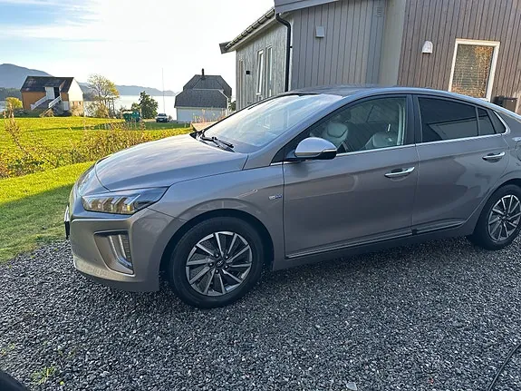 Hyundai Ioniq 2020 photo 3