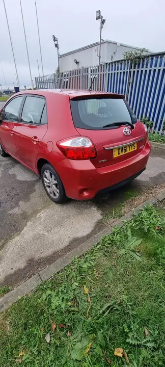 Toyota Auris 2011 photo 4
