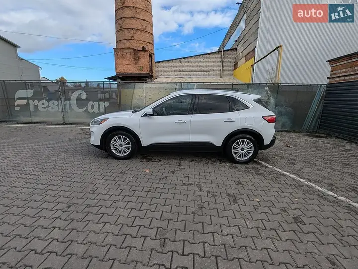 Ford Escape 2021 photo 3