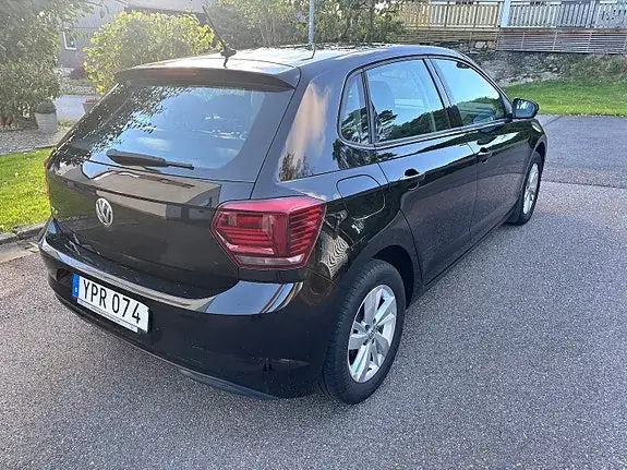 Volkswagen Polo 2018 photo 2