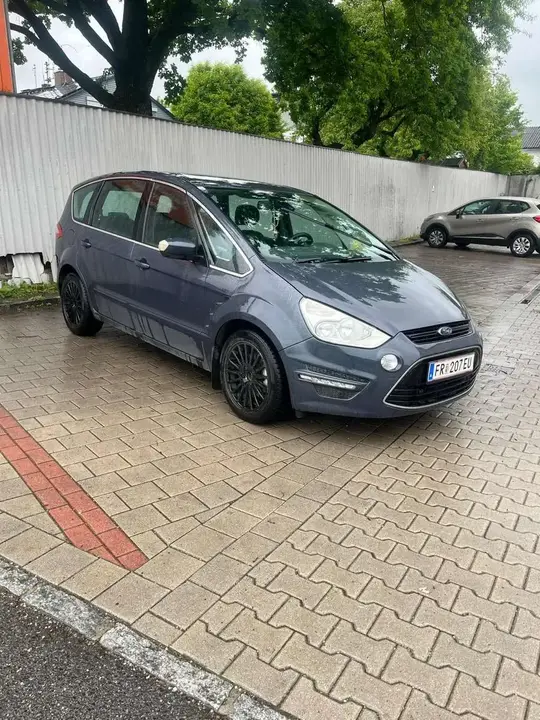 Ford S-Max 2012 photo 2