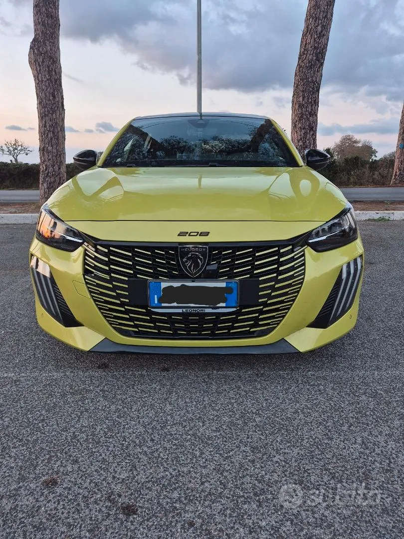 Peugeot 208