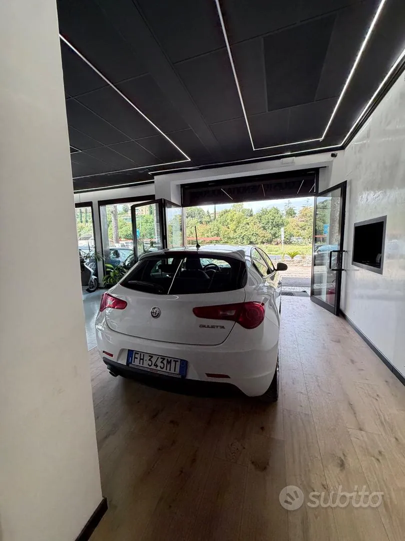 Alfa Romeo Giulietta 2017 photo 3