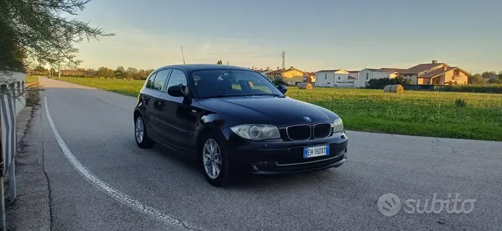 BMW 116 2011 photo 2