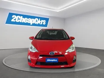 Toyota Aqua 2014 photo 3